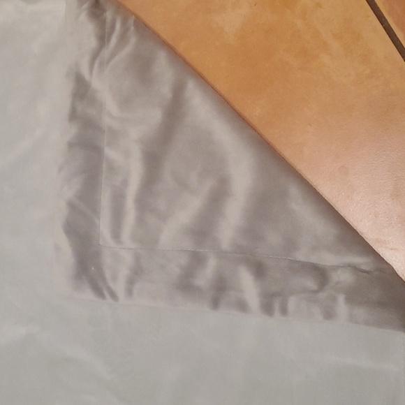 Pet Fusion Gray Plush Recersible Dog Bed Blanket NWOT - Picture 4 of 4